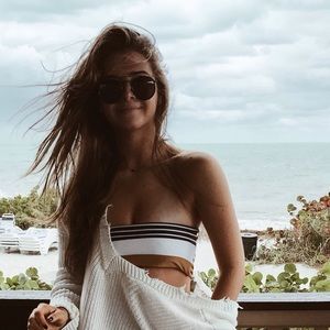 Meet your Posher, Casey